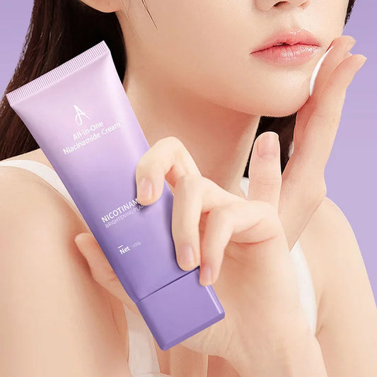 Niacinamide Radiance Cream – Brighten, Conceal & Perfect